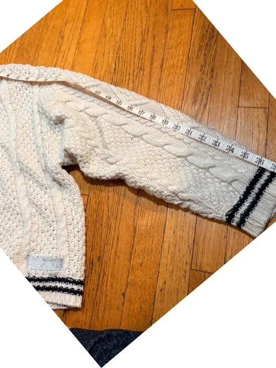 Folklore Cardigan Taylor Swift Inspired Star Patch Cable Knit S - Picture 9 of 9